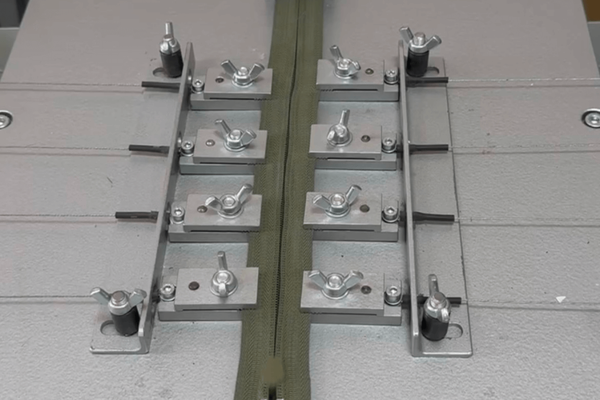 Testing electrical equipment for resistance to electrostatic discharges
